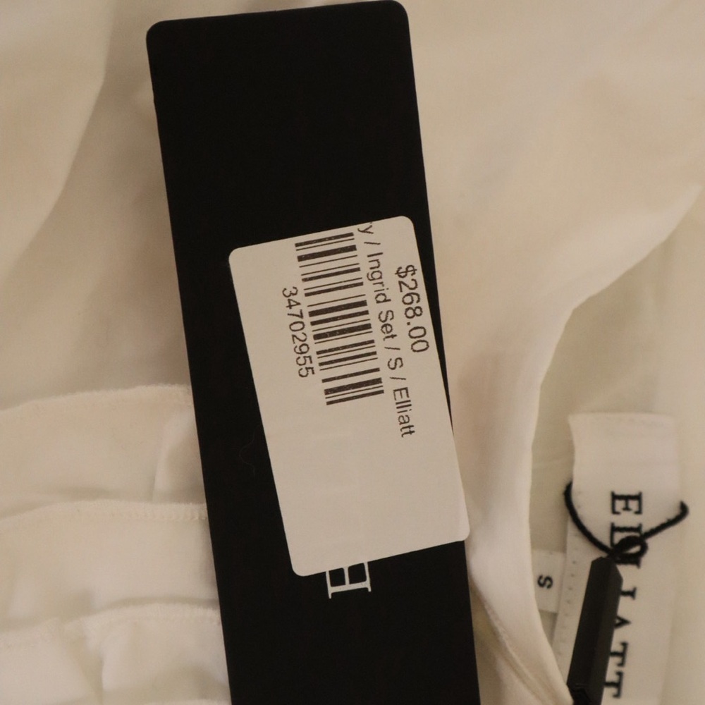 NWT Elliatt Ingrid Skirt with Floral Design - Picture 6 of 6